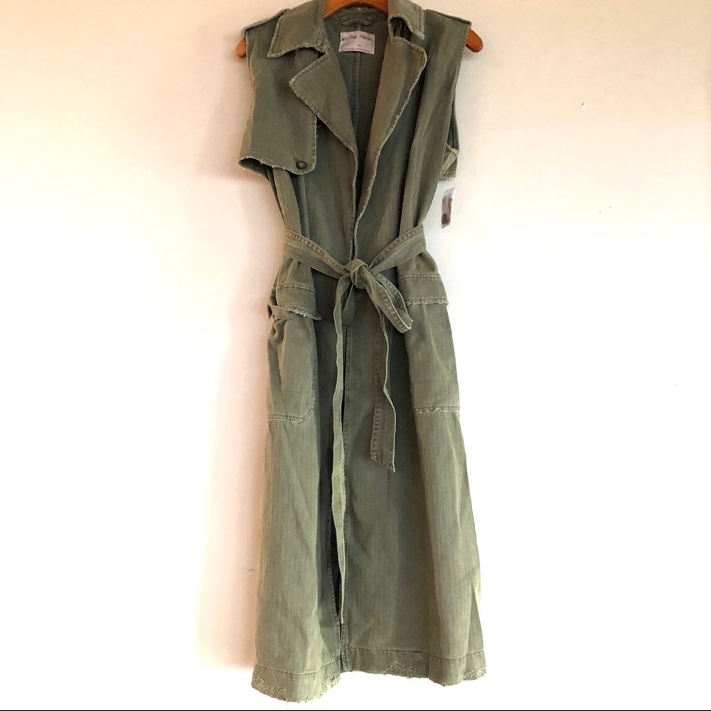 🔴SOLD🔴 ✨NWT✨Free People Long Distressed Vest - Picture 4 of 7